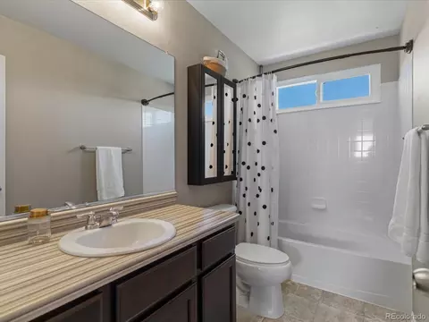 Bath - 19467 E 62nd Ave, Aurora, CO 80019 photo 3 of 4