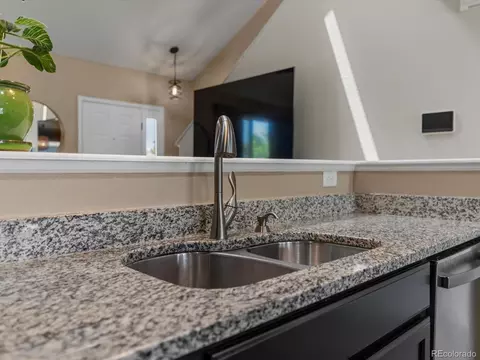 Kitchen - 19467 E 62nd Ave, Aurora, CO 80019 photo 4 of 5