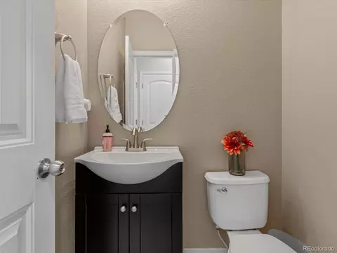 Bath - 19467 E 62nd Ave, Aurora, CO 80019 photo 1 of 4