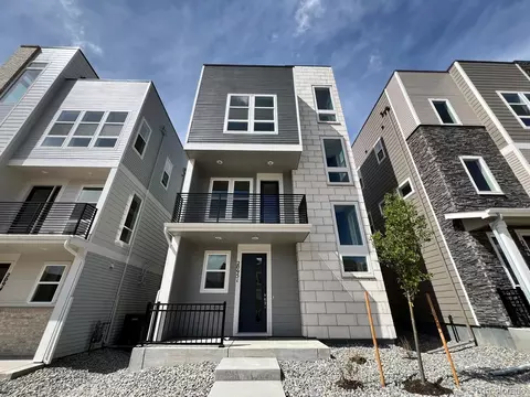 20951 E Quincy Dr, Aurora, CO 80015