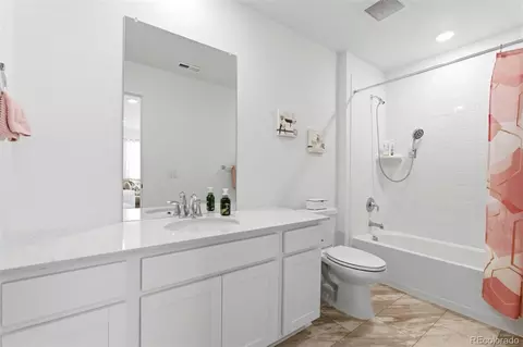 Bath - 630 Aspen Ave, Bennett, CO 80102 photo 3 of 3