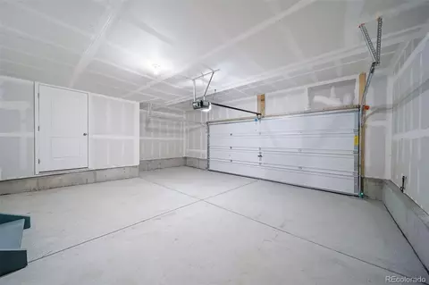 45008 Sunflower Ln, Bennett, CO 80102 photo 5