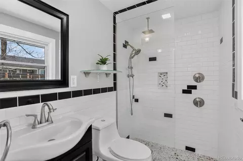 Bath - 334 Maple Dr, Frederick, CO 80530 photo 3 of 4