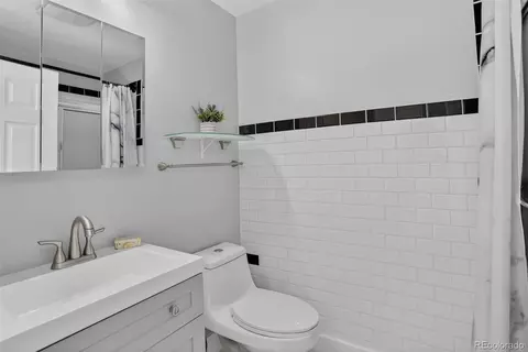Bath - 334 Maple Dr, Frederick, CO 80530 photo 1 of 4