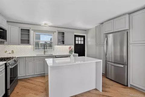 Kitchen - 334 Maple Dr, Frederick, CO 80530 photo 3 of 5