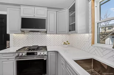 Kitchen - 334 Maple Dr, Frederick, CO 80530 photo 4 of 5