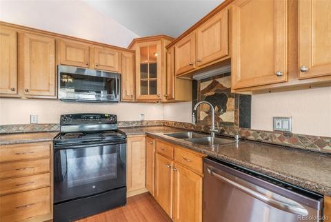 19357 E Batavia Dr, Aurora, CO 80011 photo 3