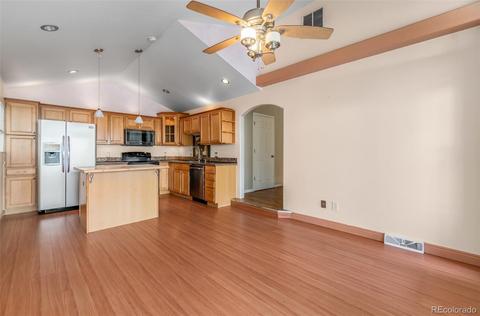 19357 E Batavia Dr, Aurora, CO 80011 photo 4