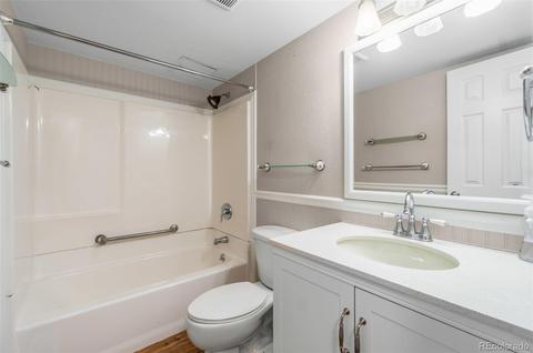 19357 E Batavia Dr, Aurora, CO 80011 photo 22