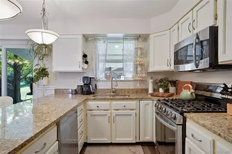 Kitchen - 4972 S Taft St, Morrison, CO 80465 photo 2 of 2