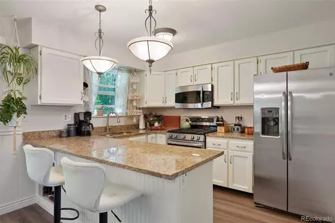 Kitchen - 4972 S Taft St, Morrison, CO 80465 photo 1 of 2