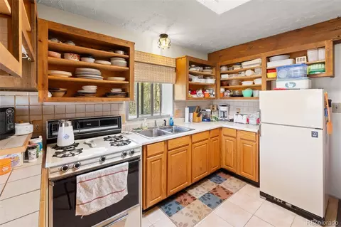 Kitchen - 474 Gap Rd, Fairplay, CO 80440 photo 4 of 6