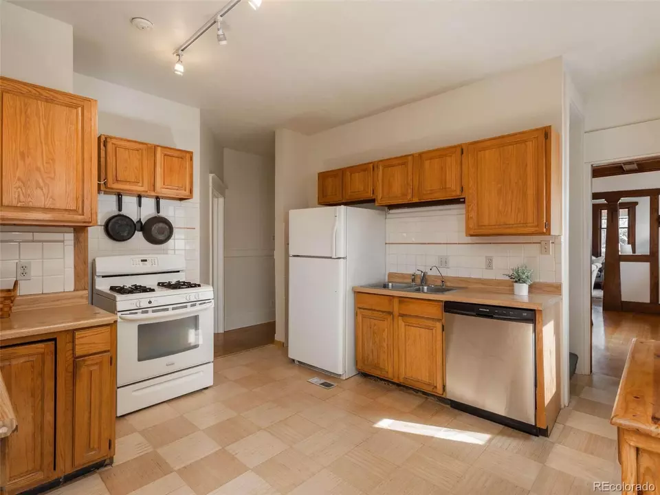  775 Columbine St, Denver, CO 80206 photo 22