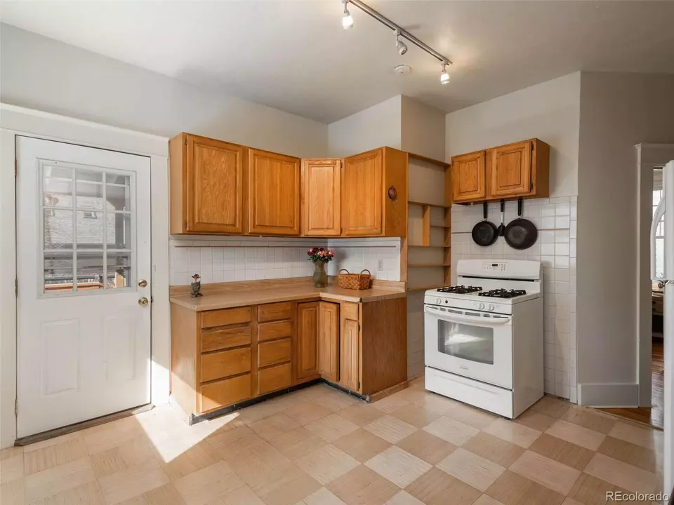  775 Columbine St, Denver, CO 80206 photo 24