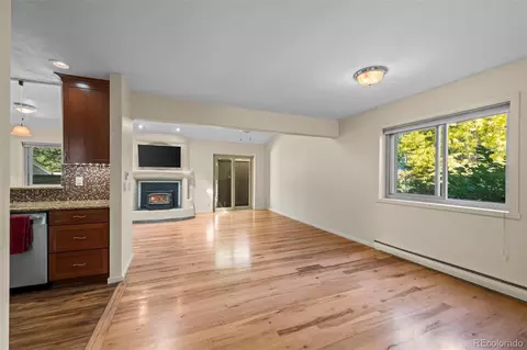 Living - 2953 Eagle Way, Boulder, CO 80301 photo 3 of 10