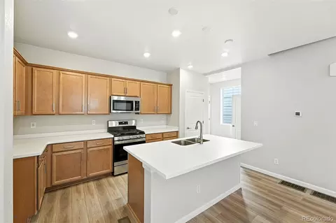 23782 E 33rd Pl, Aurora, CO 80019 photo 3