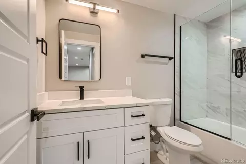 Bath - 3705 E 27th Ave, Denver, CO 80205 photo 4 of 4