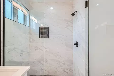 Bath - 3705 E 27th Ave, Denver, CO 80205 photo 3 of 4