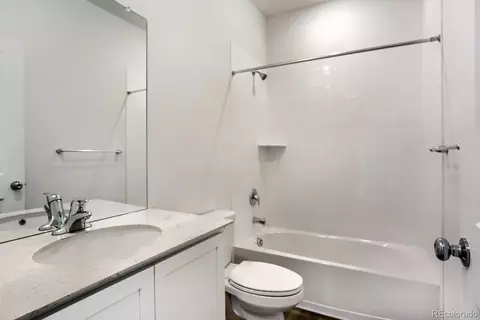 Bath - 45947 Mill Ave, Bennett, CO 80102 photo 2 of 3