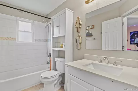 Bath - 15726 E Bails Dr, Aurora, CO 80017 photo 1 of 2