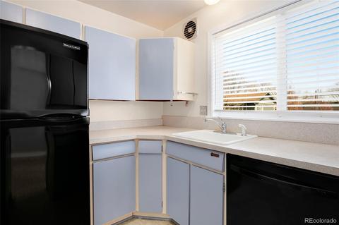 6236 Teller St, Arvada, CO 80003 photo 10