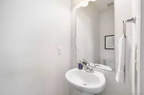 19100 E 55th Ave, Denver, CO 80249 photo 10