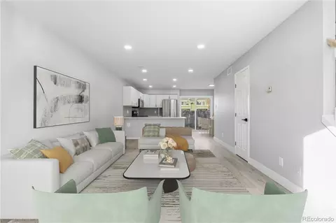 932 S Peoria St, Aurora, CO 80012