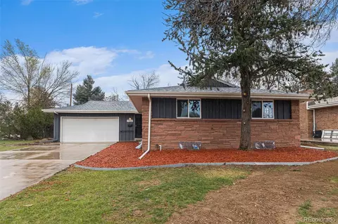 5904 S Logan St, Centennial, CO 80121