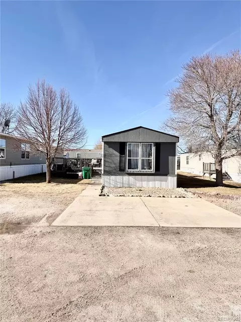 218 Grape St, Hudson, CO 80642 photo 2