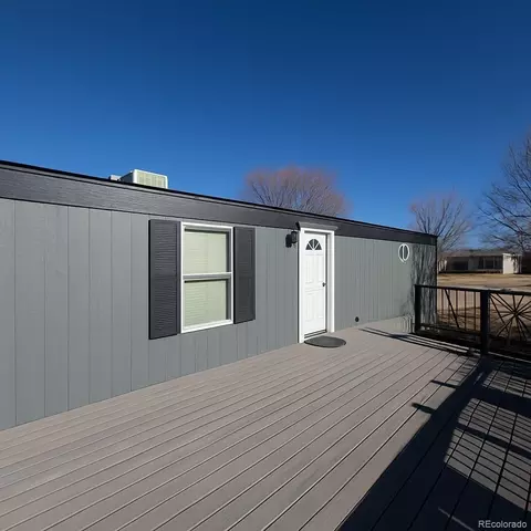 218 Grape St, Hudson, CO 80642 photo 3