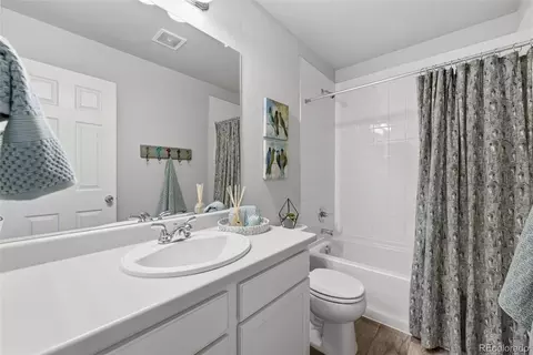 Bath - 15723 E Warner Dr, Denver, CO 80239 photo 3 of 3