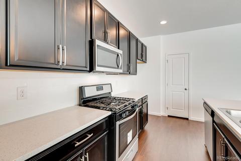 27027 E Maple Ave, Aurora, CO 80018 photo 14