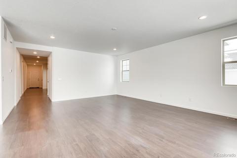 27027 E Maple Ave, Aurora, CO 80018 photo 9