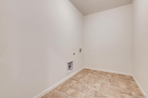 27027 E Maple Ave, Aurora, CO 80018 photo 24