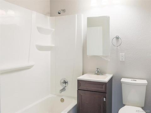 1920 Iola St, Aurora, CO 80010 photo 6