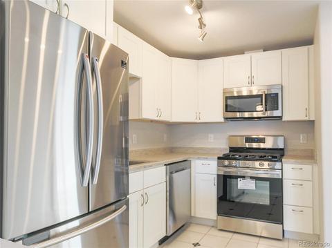 1920 Iola St, Aurora, CO 80010 photo 4