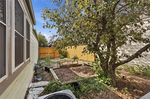 Exterior - 17805 E Ada Dr, Aurora, CO 80017 photo 4 of 5