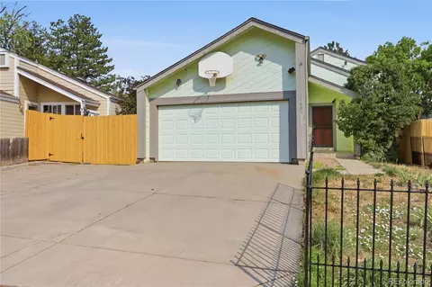 Exterior - 17805 E Ada Dr, Aurora, CO 80017 photo 5 of 5