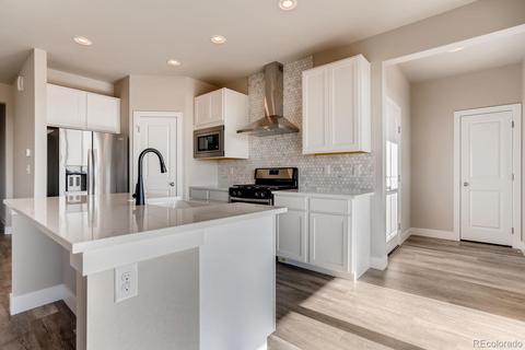 26778 E Maple Ave, Aurora, CO 80018 photo 6