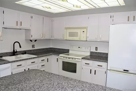 13952 E Marina Dr #304, Aurora, CO 80014