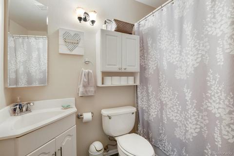 16611 E Ithaca Pl, Aurora, CO 80013 photo 11