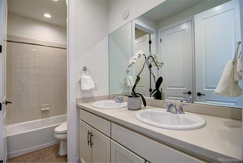 27701 E Lakeview Dr, Aurora, CO 80016 photo 34
