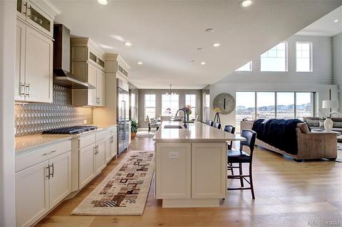 27701 E Lakeview Dr, Aurora, CO 80016 photo 5