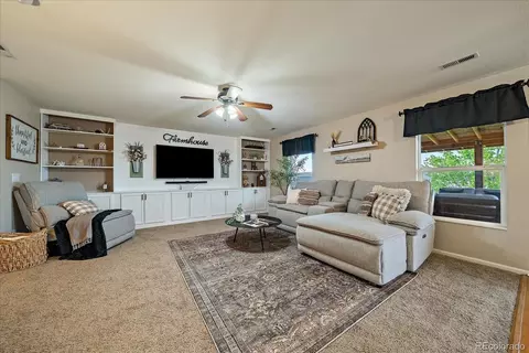7670 Brown Bear Ct, Littleton, CO 80125