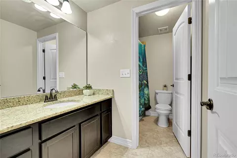 Bath - 6829 Juniper Ct, Frederick, CO 80530 photo 4 of 5