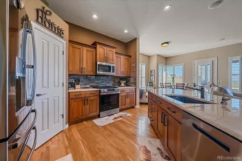 Kitchen - 23940 Easter Pl, Aurora, CO 80016 photo 3 of 4