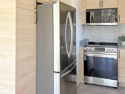 Kitchen - 3290 Darley Ave, Boulder, CO 80305 photo 2 of 2