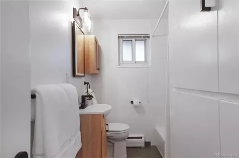 Bath - 3290 Darley Ave, Boulder, CO 80305 photo 2 of 3