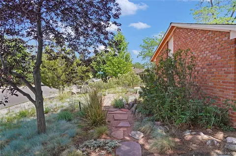 Exterior - 3290 Darley Ave, Boulder, CO 80305 photo 8 of 9