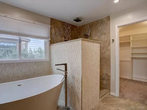 Bath - 19043 E Low Dr, Aurora, CO 80015 photo 2 of 5